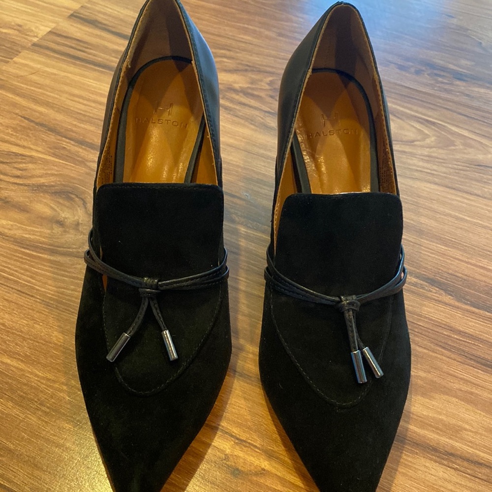 Black suede block heel size 61/2 barely worn